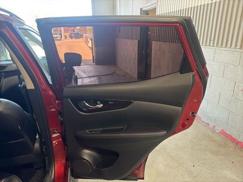 Certified 2022 Nissan Rogue Sport SL w/ Premium Package AWD/4WD image 13