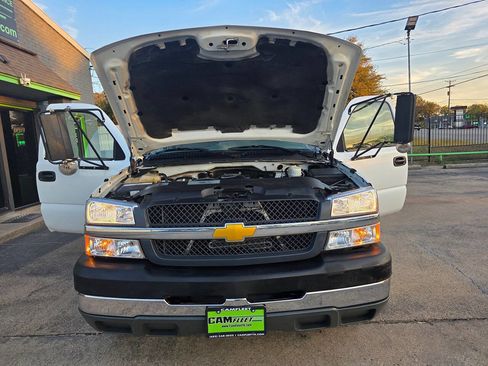 Used 2003 Chevrolet Silverado 3500 2WD Regular Cab image 47