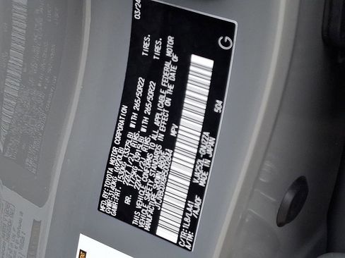 Used 2024 Lexus GX 550 w/ Accessory Package (2T) image 28