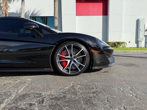 Used 2017 McLaren 570S Coupe image 11