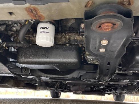 Used 2010 Chrysler Town & Country Touring w/ Trailer Tow Group image 21