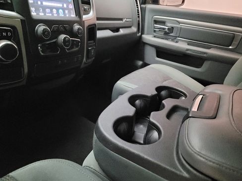 Used 2017 RAM 1500 Big Horn RWD image 26