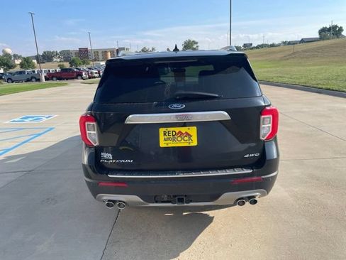 Used 2023 Ford Explorer Platinum w/ Technology Package AWD/4WD image 5