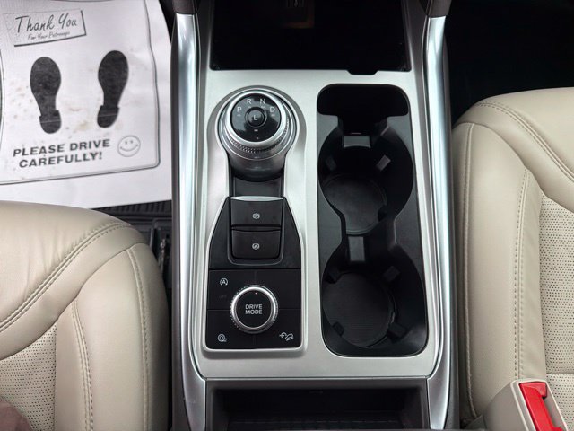 Used 2024 Ford Explorer Platinum w/ Technology Package AWD/4WD image 23