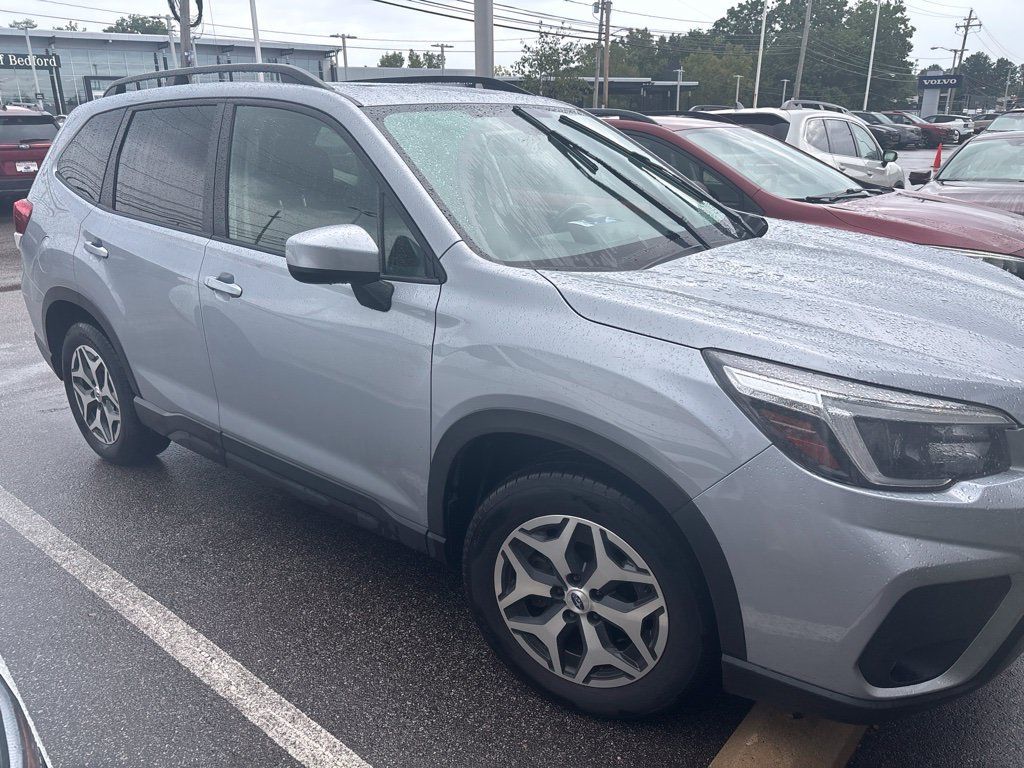 Used 2021 Subaru Forester Premium AWD/4WD image 5