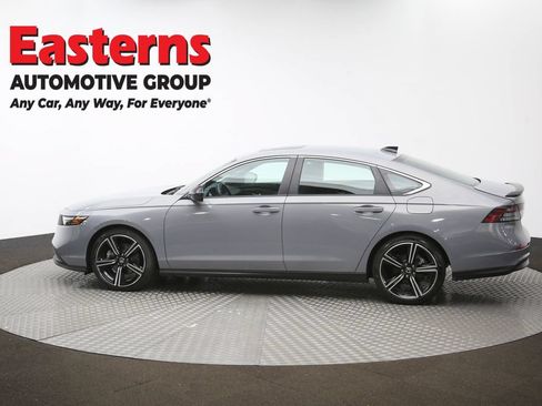 Used 2025 Honda Accord Sport image 58