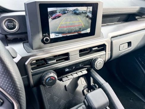 Used 2025 Toyota 4Runner SR5 image 22