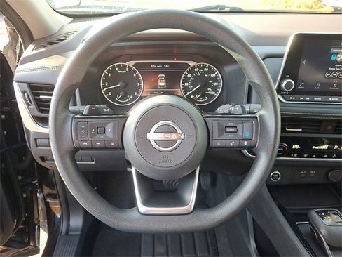 Used 2023 Nissan Rogue SV image 19