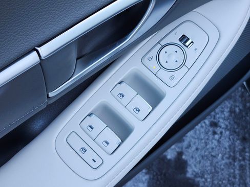 New 2026 Hyundai Sonata Limited image 17