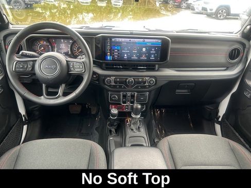 Certified 2024 Jeep Wrangler Unlimited Rubicon image 35