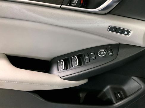 Used 2018 Honda Accord EX-L image 34