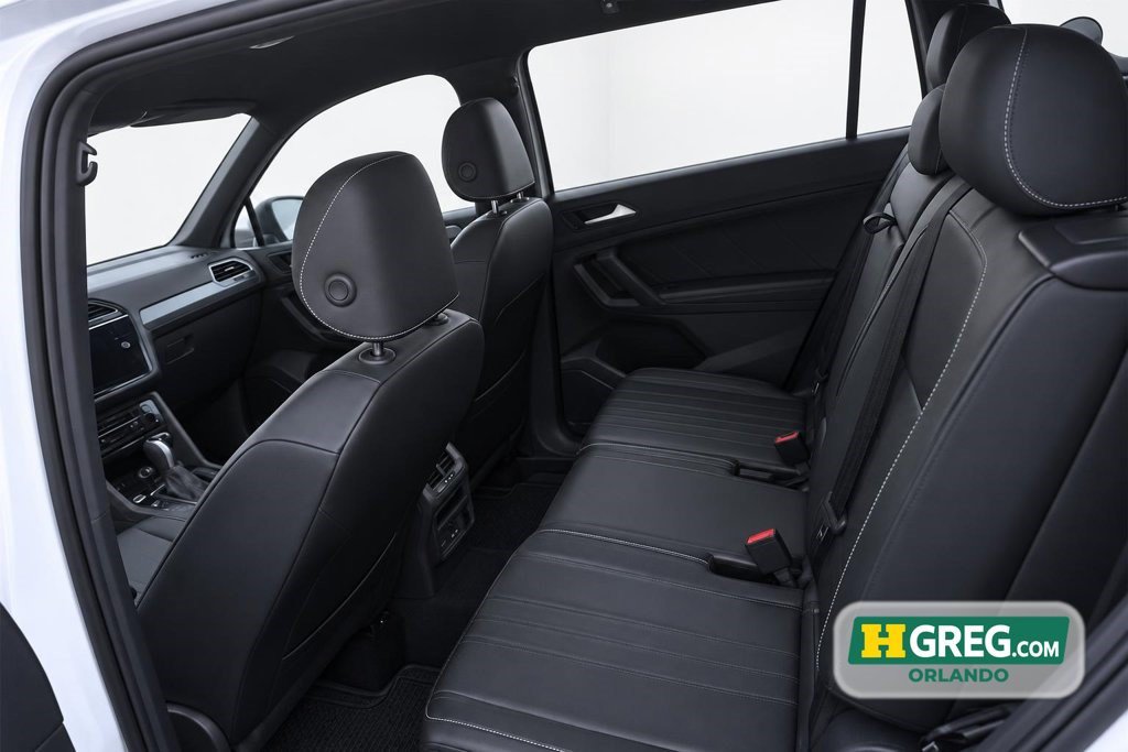 Used 2023 Volkswagen Tiguan SE R-Line FWD image 11