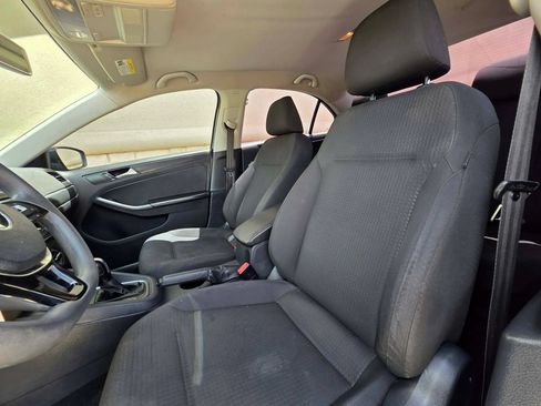 Used 2016 Volkswagen Jetta S FWD image 10