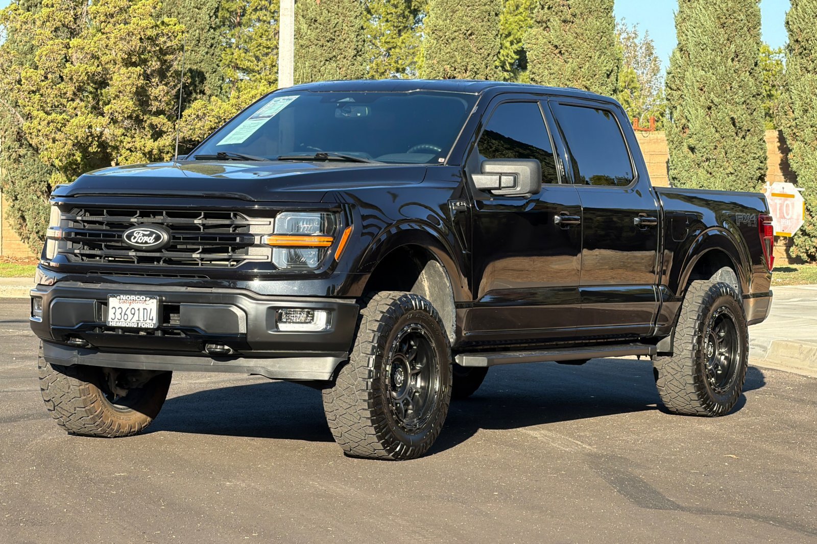 Used 2024 Ford F150 XLT w/ FX4 Off-Road Package AWD/4WD image 8