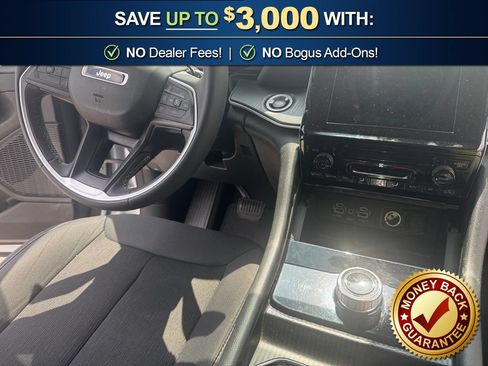 Used 2023 Jeep Grand Cherokee Laredo X RWD image 17