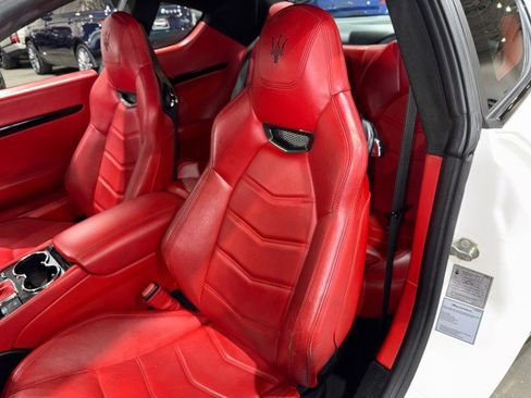 Used 2015 Maserati GranTurismo Sport image 51