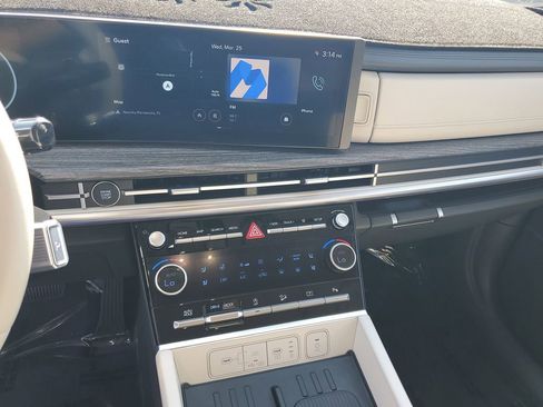 Used 2024 Hyundai Santa Fe Limited image 16