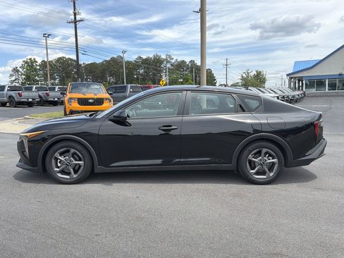 Used 2025 Kia K4 FWD image 21