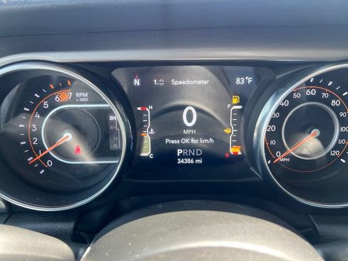 Used 2021 Jeep Wrangler Sport AWD/4WD image 9