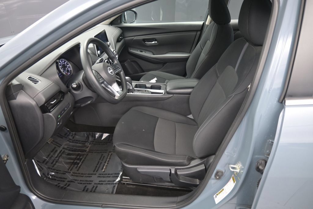 Used 2024 Nissan Sentra SV FWD image 26