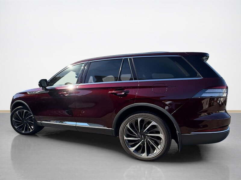Used 2020 Lincoln Aviator Reserve w/ Equipment Group 202A AWD/4WD image 7