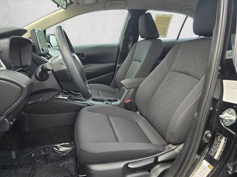 Used 2025 Toyota Corolla LE image 14