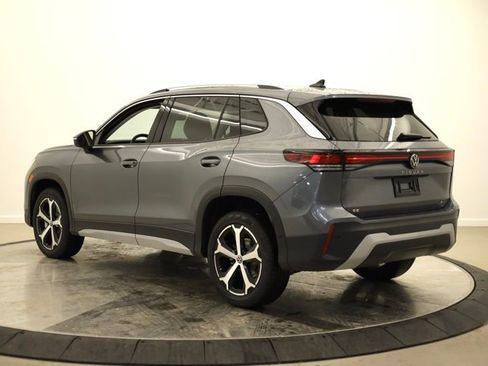 New 2026 Volkswagen Tiguan SE AWD/4WD image 5