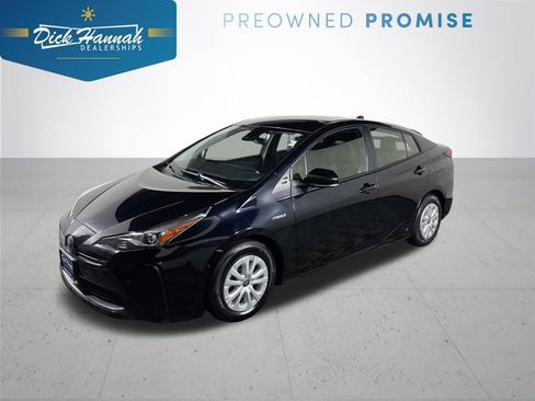 Used 2021 Toyota Prius LE FWD image 1