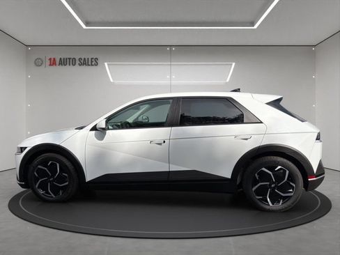 Used 2024 Hyundai Ioniq 5 SE AWD/4WD image 2