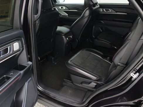 Used 2025 Ford Explorer ST w/ Sun And Sound Package AWD/4WD image 28