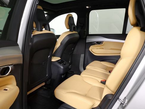 Used 2018 Volvo XC90 T5 Momentum w/ Convenience Package AWD/4WD image 50