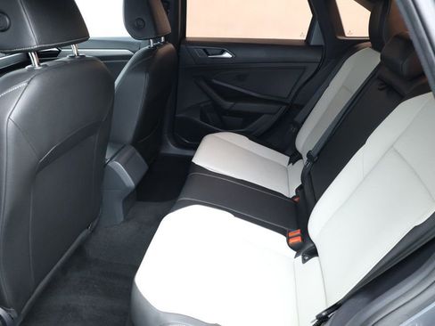 Used 2020 Volkswagen Jetta R-Line image 18