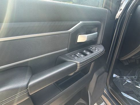 Used 2025 RAM 2500 Big Horn AWD/4WD image 15