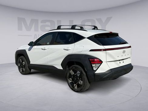 Used 2024 Hyundai Kona SEL AWD/4WD image 3