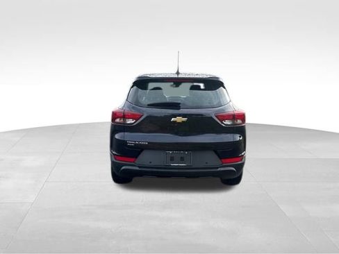 Used 2021 Chevrolet TrailBlazer LS image 4