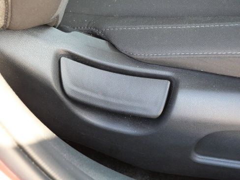 Used 2024 Hyundai Elantra SEL image 17