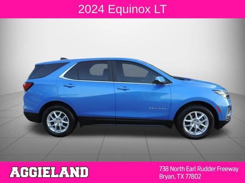 Used 2024 Chevrolet Equinox LT w/ LPO, Floor Liner Package FWD image 2