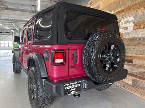 Used 2022 Jeep Wrangler Unlimited Sport image 22