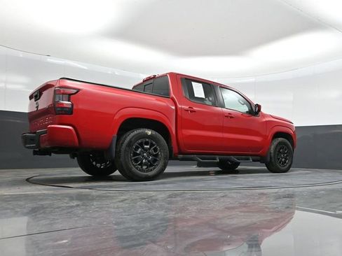 Used 2022 Nissan Frontier SV w/ SV Premium Package image 38