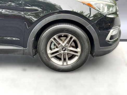Used 2017 Hyundai Santa Fe Sport FWD image 11