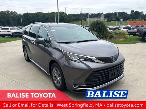 Used 2023 Toyota Sienna XLE w/ XLE Plus Package AWD/4WD image 1