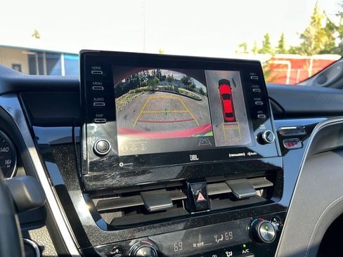 Used 2021 Toyota Camry XSE w/ Navigation Package image 19