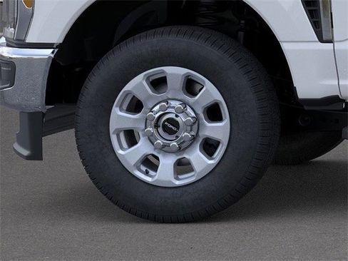 New 2025 Ford F350 XLT image 41