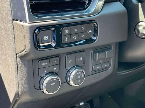 New 2026 GMC Yukon XL Denali AWD/4WD image 27