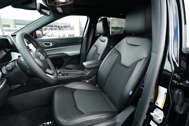New 2026 Jeep Compass Latitude AWD/4WD image 26