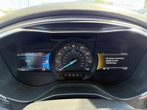Used 2020 Ford Fusion SE FWD image 11