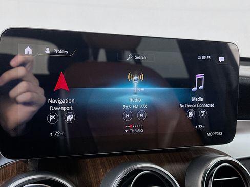 Certified 2022 Mercedes-Benz GLC 43 AMG 4MATIC image 17