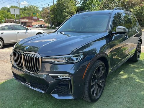 Used 2021 BMW X7 M50i AWD/4WD image 3