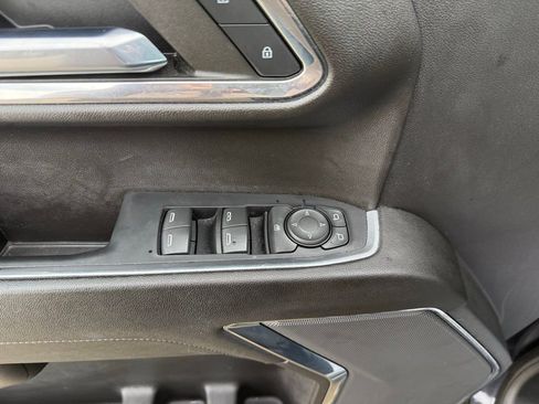 Used 2023 Chevrolet Silverado 1500 LT AWD/4WD image 25