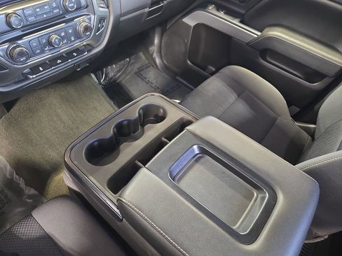 Used 2018 Chevrolet Silverado 1500 LT w/ All Star Edition AWD/4WD image 26